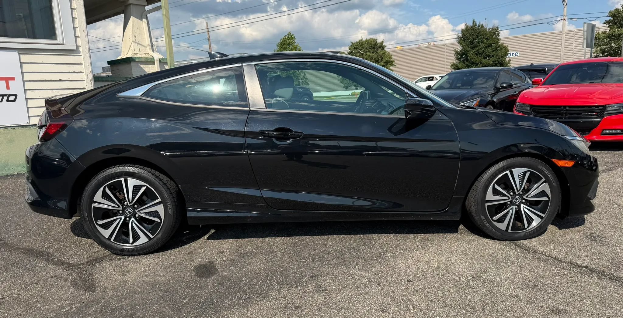 Used 2017 Honda Civic EX-T image 6