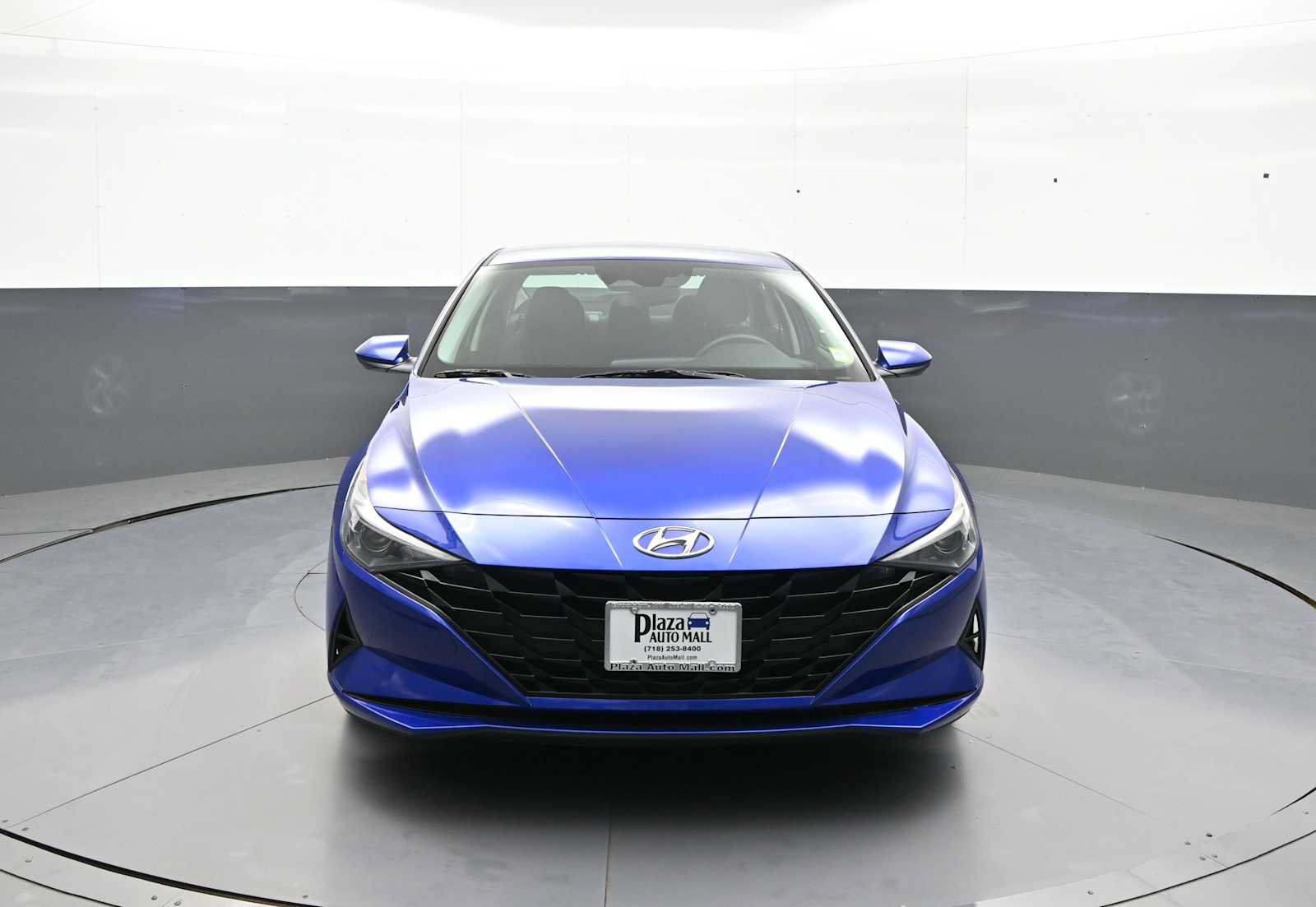 Certified 2023 Hyundai Elantra SE FWD image 2