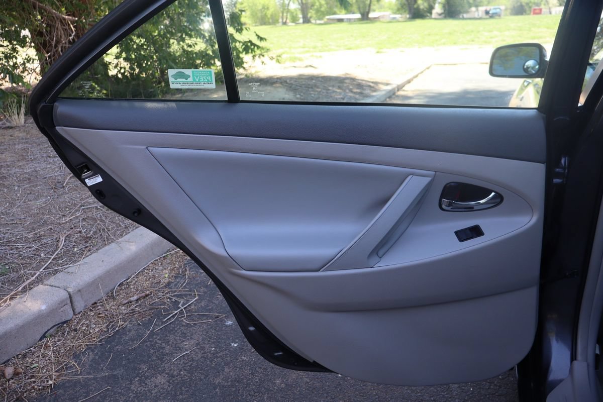 Used 2009 Toyota Camry Hybrid FWD image 24