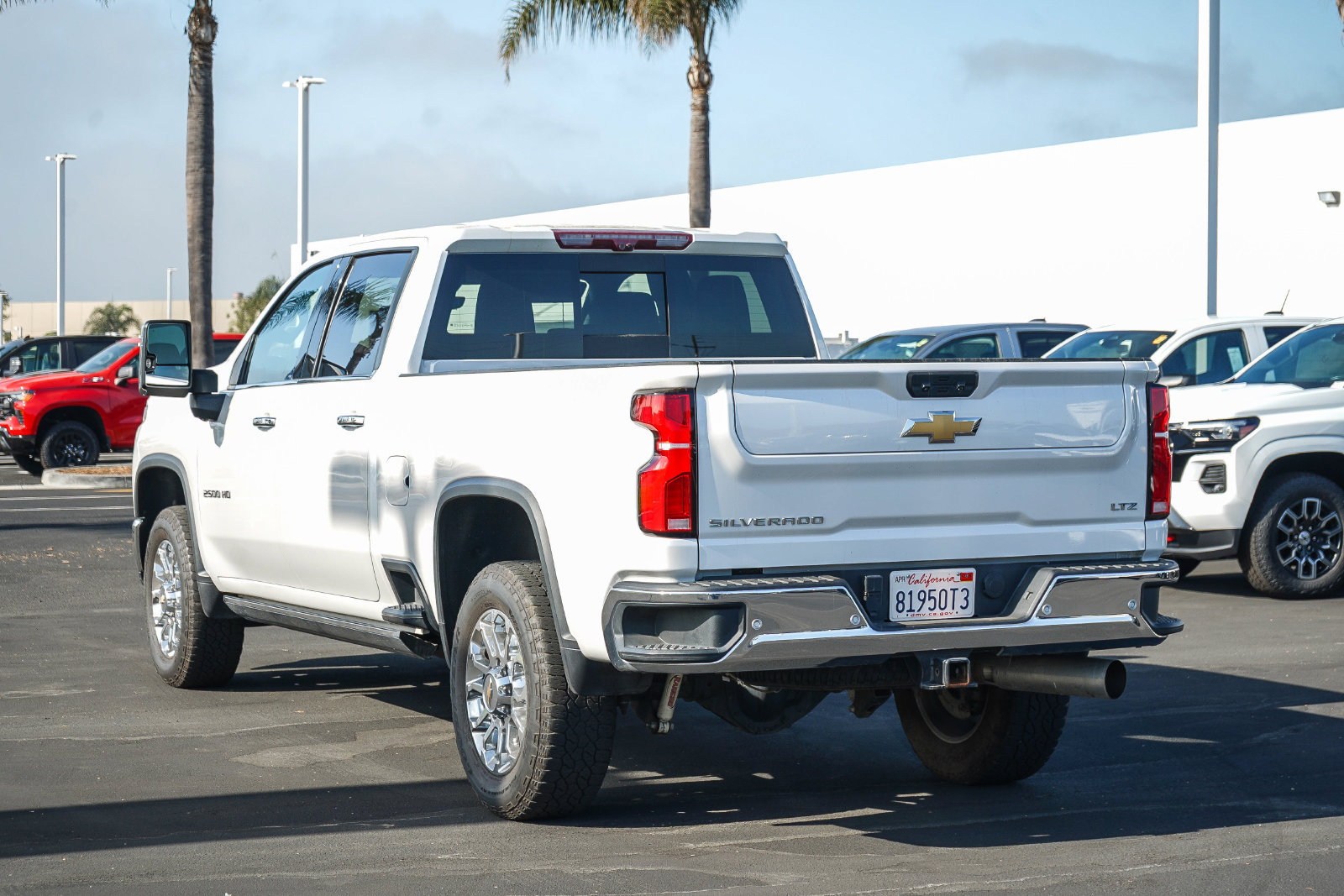 Used 2024 Chevrolet Silverado 2500 LTZ w/ LTZ Premium Package AWD/4WD image 6