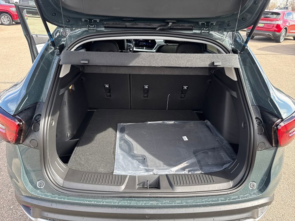 New 2026 Chevrolet Trax LT w/ Driver Confidence Package image 22