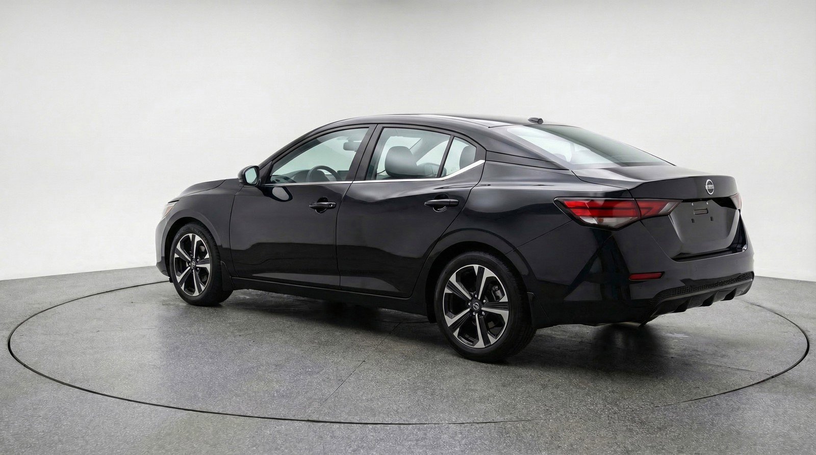 Used 2025 Nissan Sentra SV FWD image 6