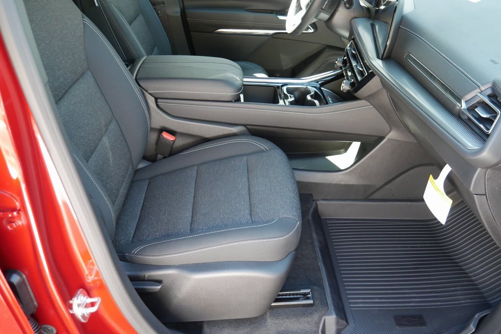 New 2026 Chevrolet Traverse LT w/ LPO, Floor Liner Package image 19