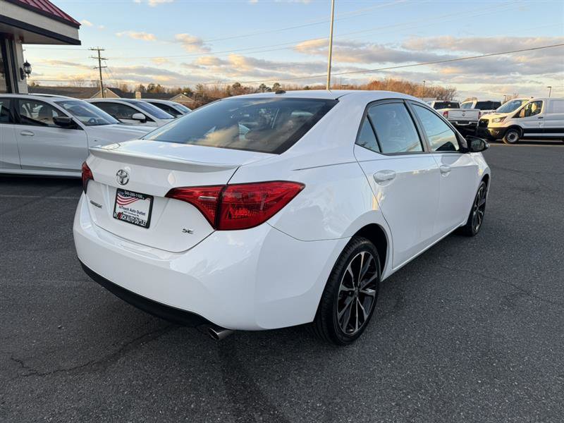 Used 2017 Toyota Corolla SE image 5