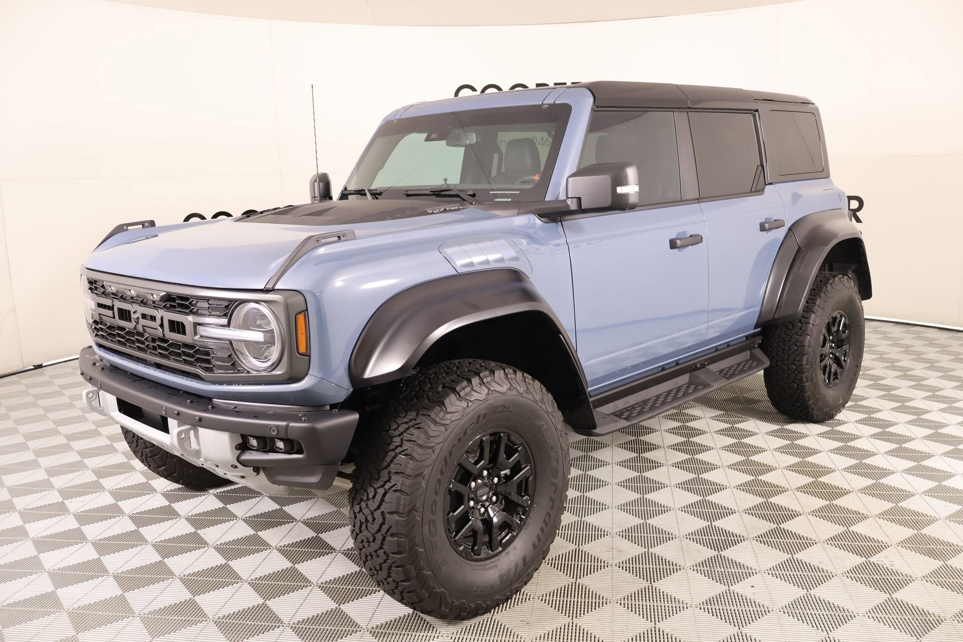 Used 2025 Ford Bronco Raptor image 11