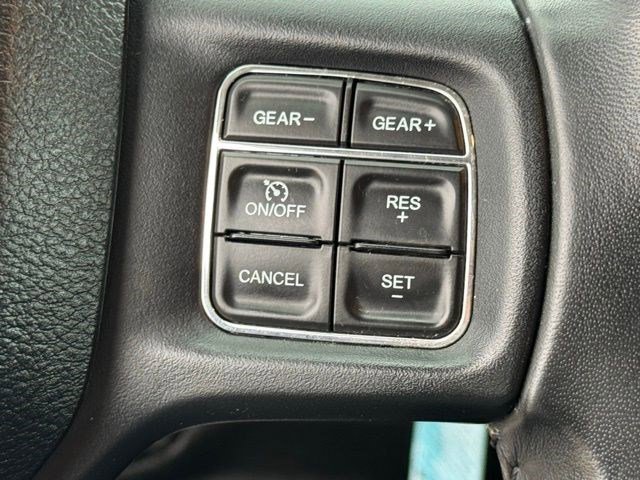 Certified 2019 RAM 1500 Classic SLT w/ Luxury Group image 19