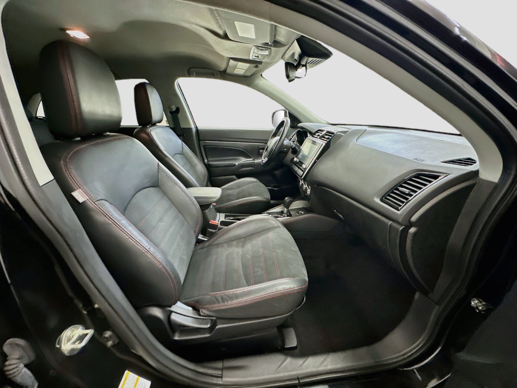 Used 2024 Mitsubishi Outlander Sport AWD image 31