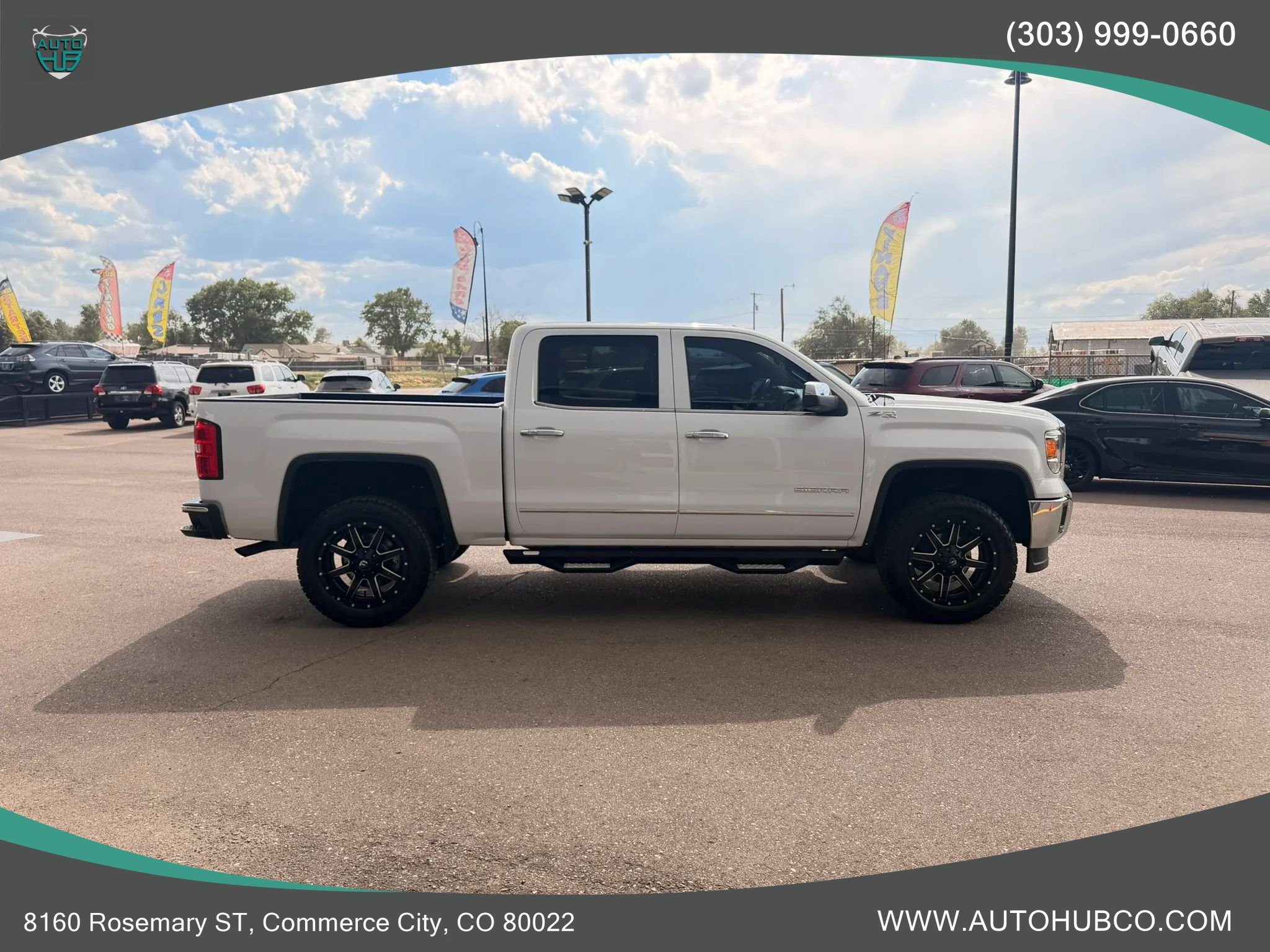 Used 2015 GMC Sierra 1500 SLT w/ SLT Crew Cab Value Package AWD/4WD image 4