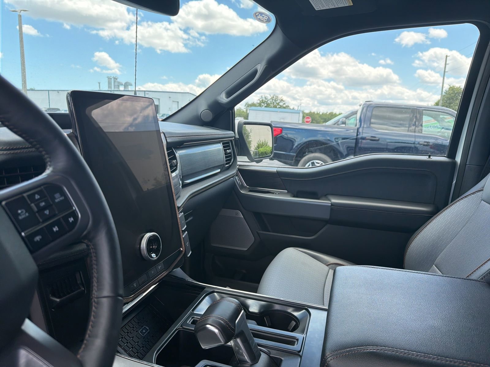 Used 2024 Ford F150 Lightning Lariat AWD/4WD image 22