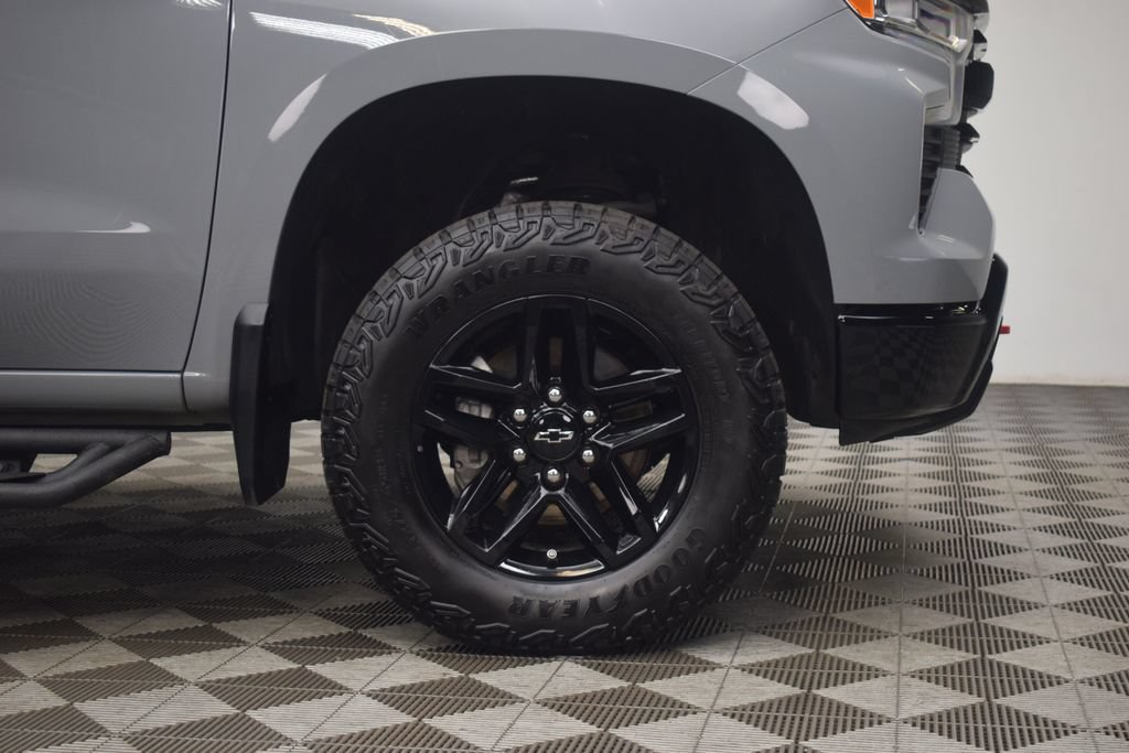 Used 2024 Chevrolet Silverado 1500 LT Trail Boss w/ Convenience Package II AWD/4WD image 30
