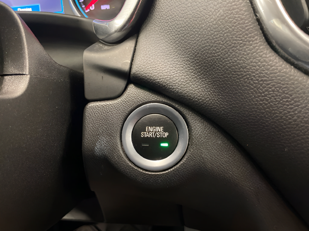 Used 2019 Chevrolet Equinox LT AWD/4WD image 9