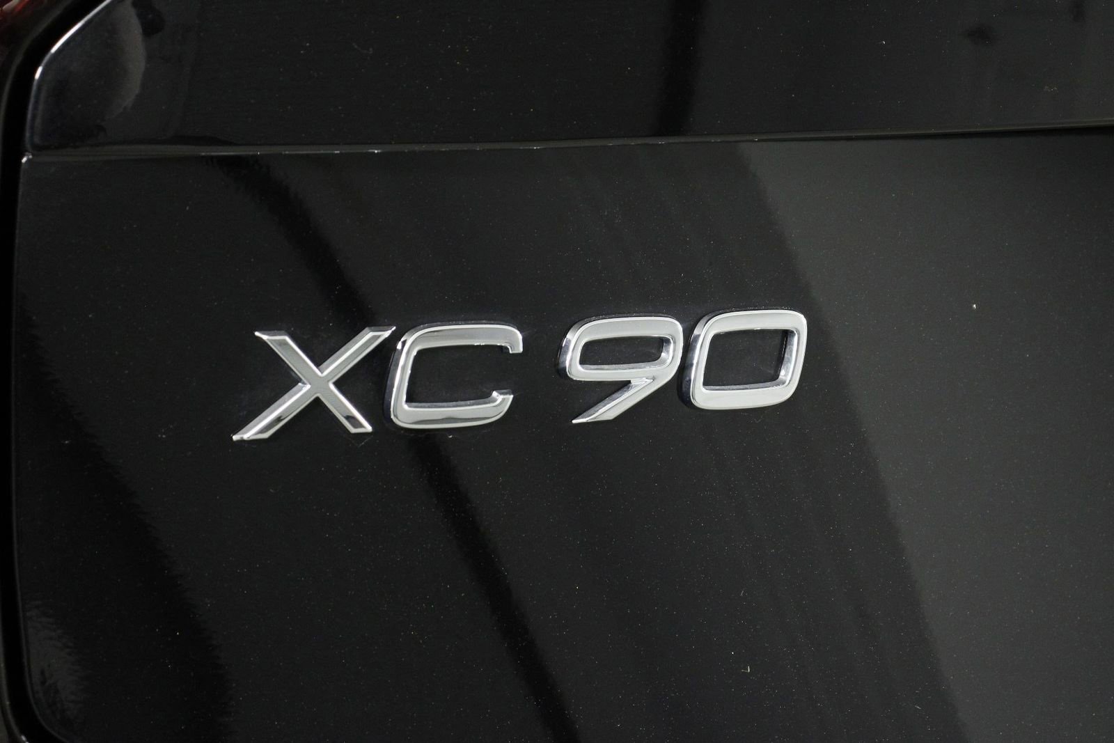 Certified 2026 Volvo XC90 B5 Plus image 19