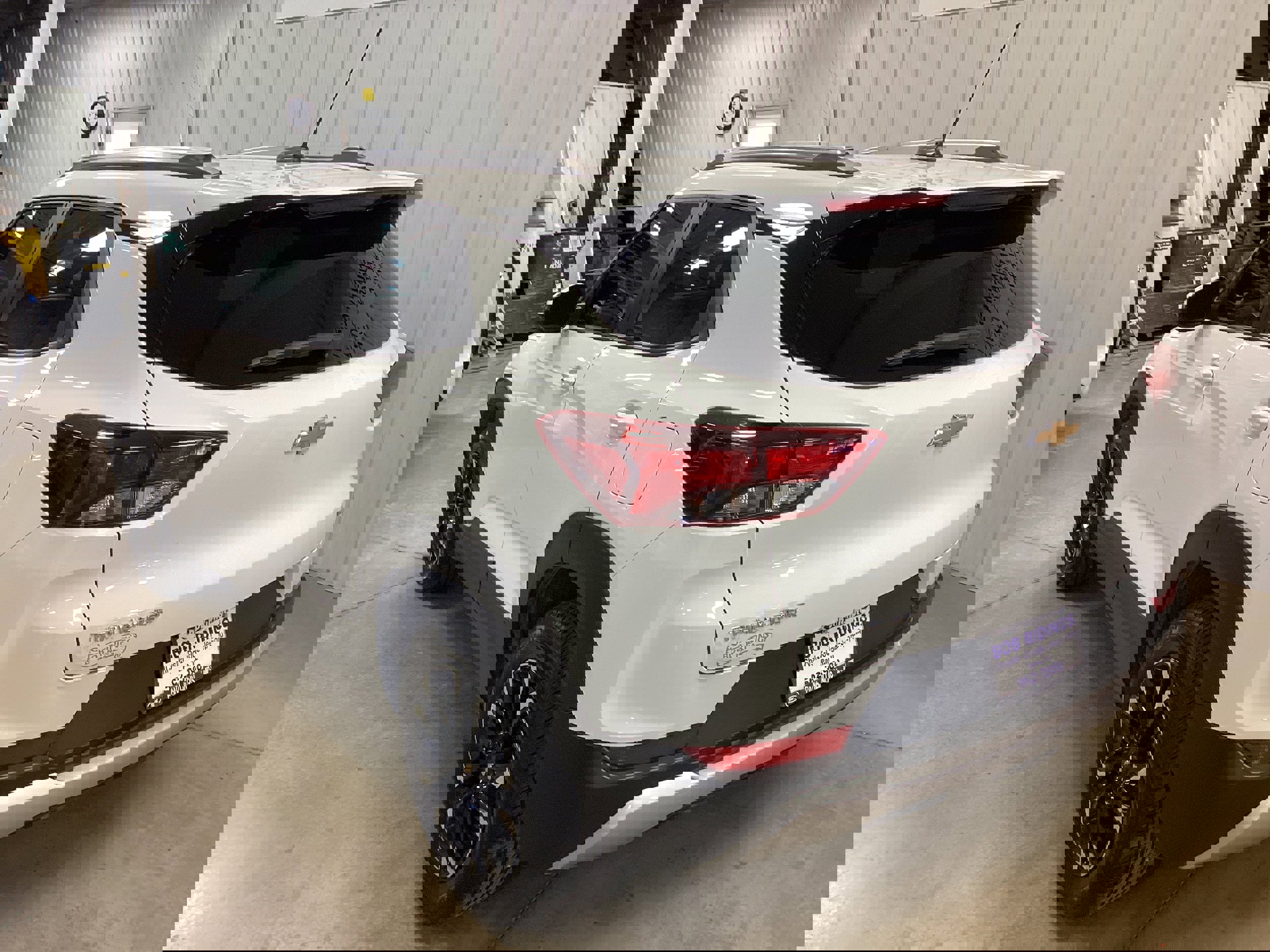 Used 2023 Chevrolet TrailBlazer LT image 3