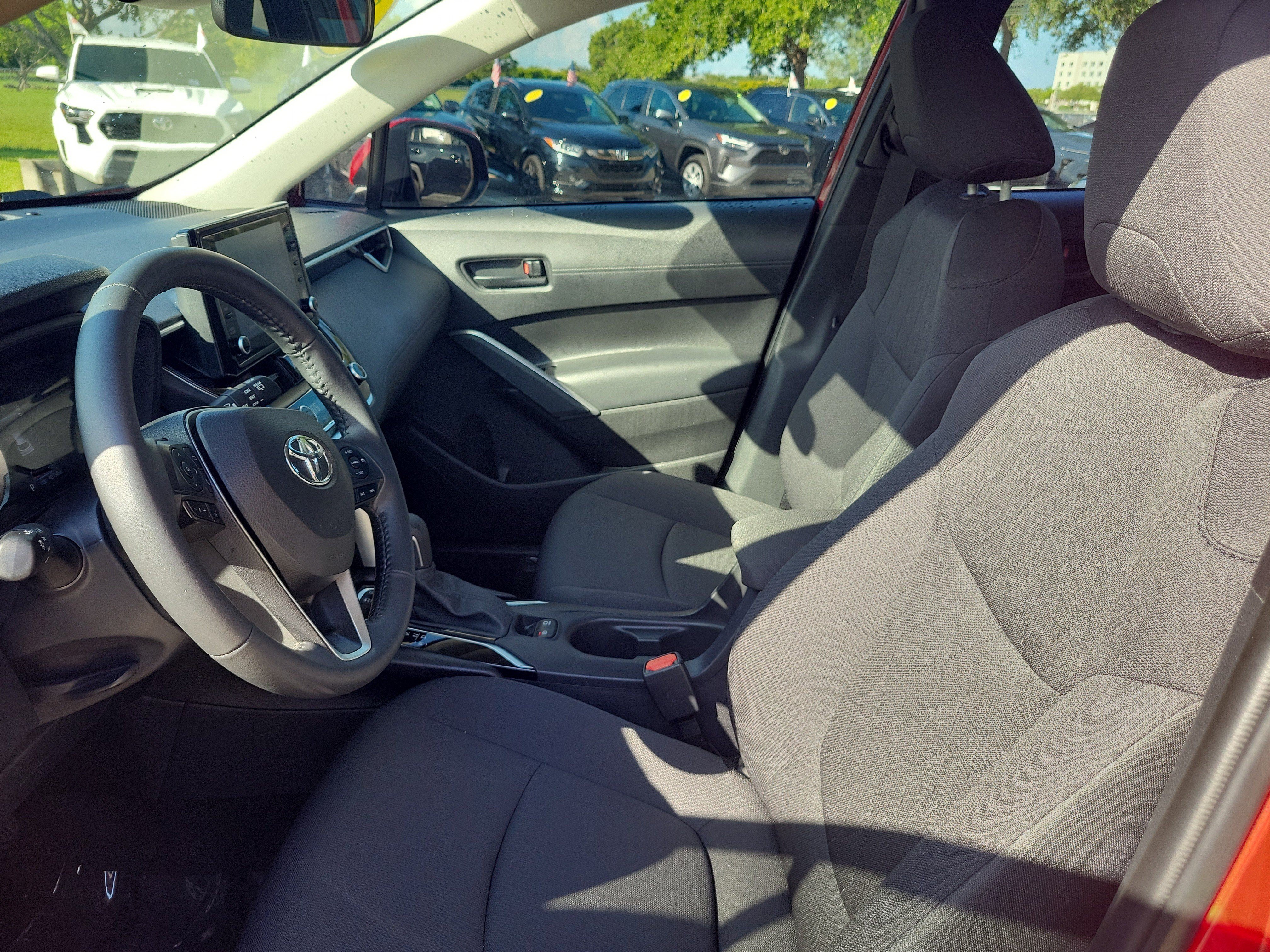 Used 2022 Toyota Corolla Cross LE FWD image 22
