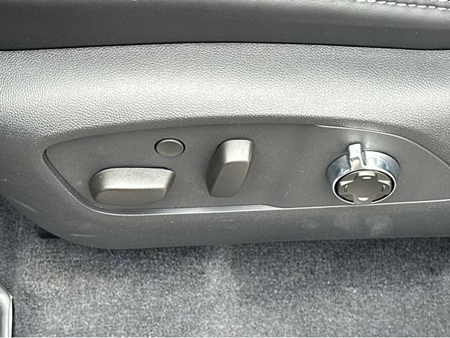 New 2026 GMC Acadia Denali Ultimate w/ LPO, Floor Liner Package AWD/4WD image 34