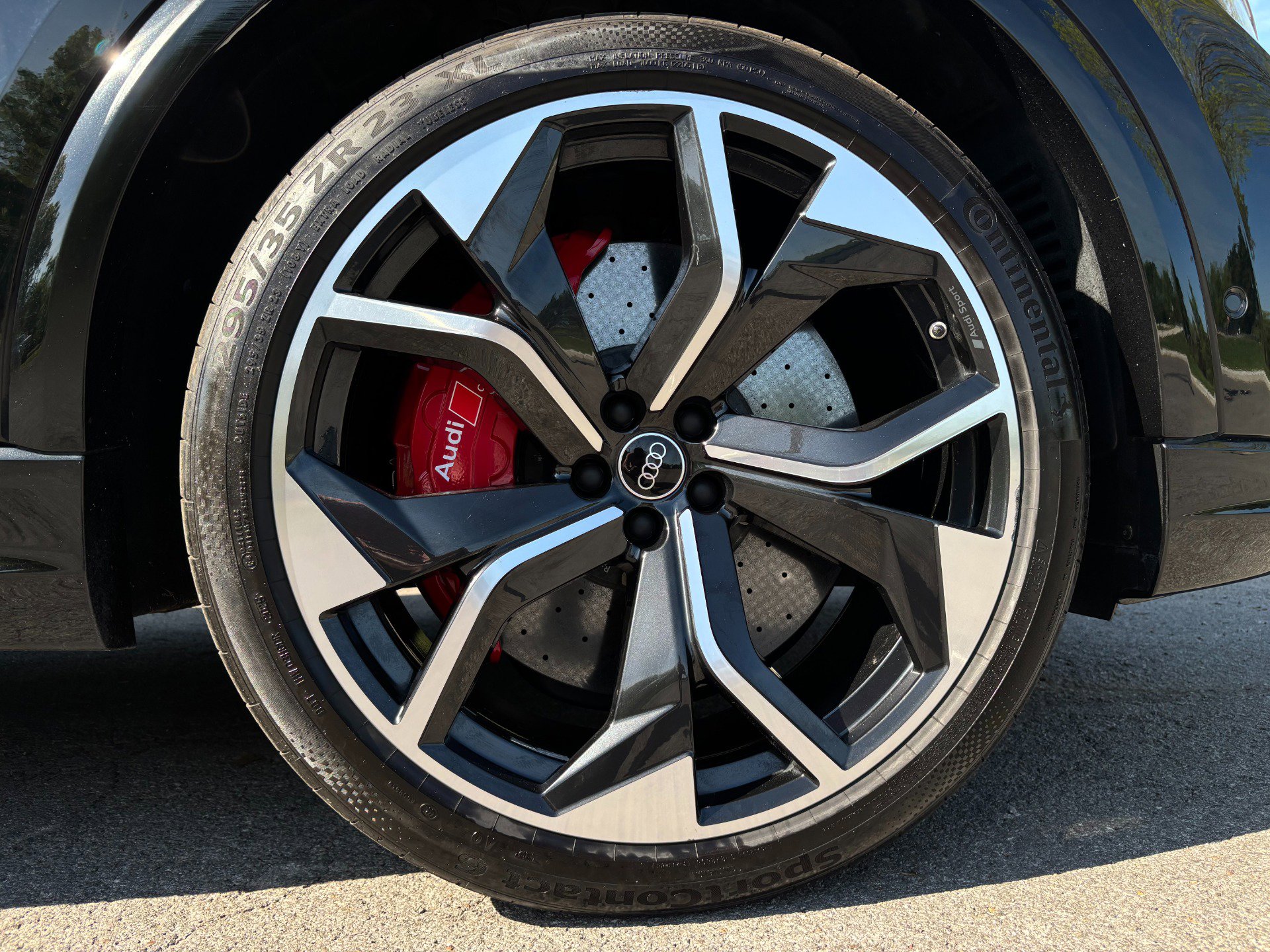 Used 2023 Audi RS Q8 w/ Black Optic Package image 50