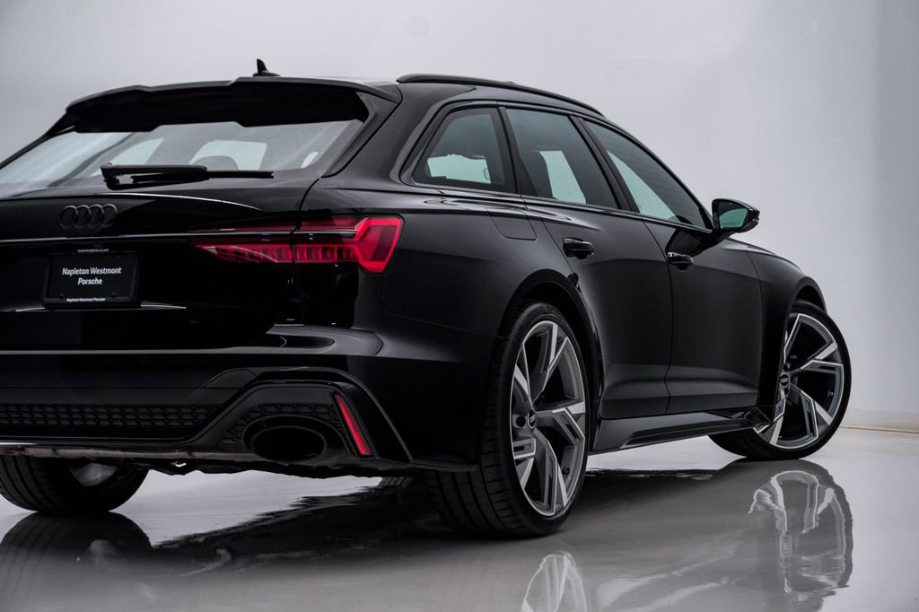 Used 2021 Audi RS 6 AWD/4WD image 10