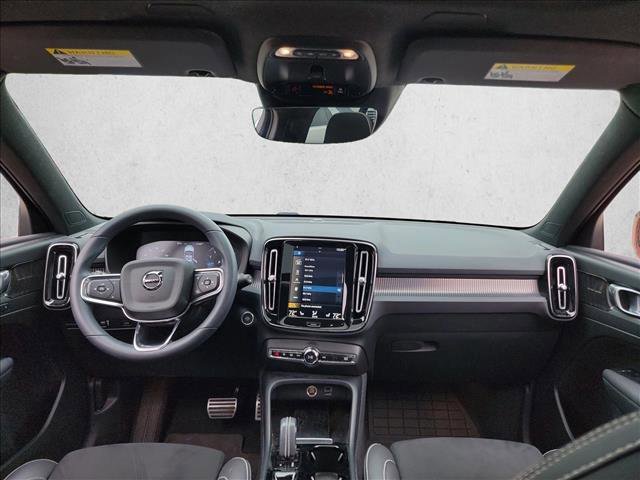 Used 2022 Volvo XC40 T5 R-Design AWD/4WD image 18