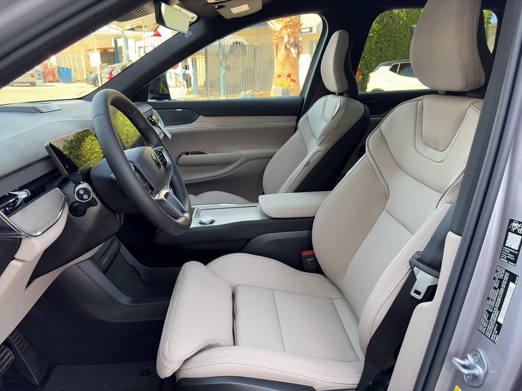 New 2026 Volvo EX90 Plus image 10