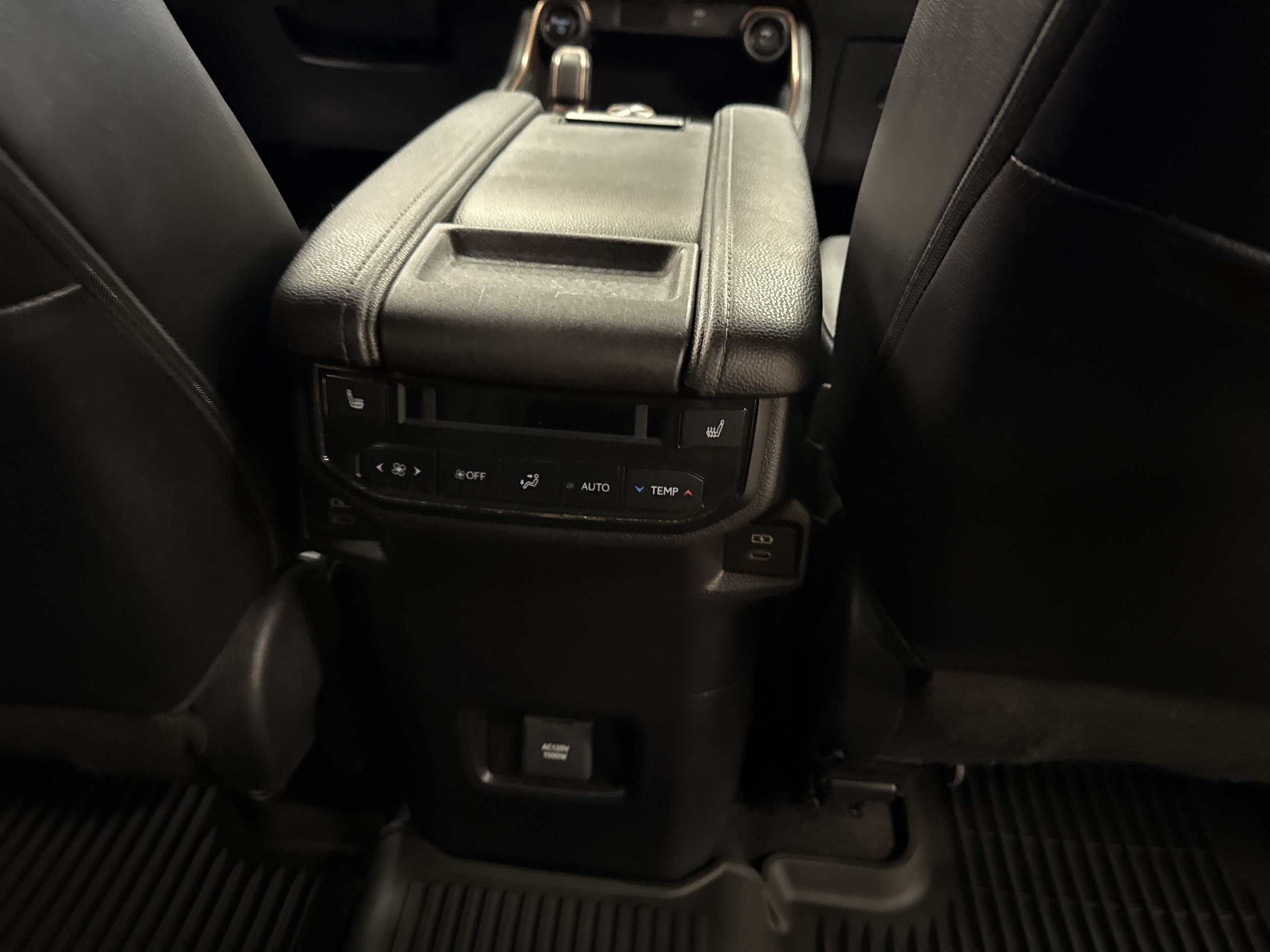 Used 2024 Toyota Grand Highlander AWD Hybrid image 22