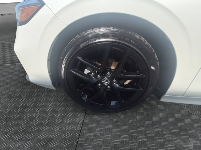 Used 2025 Honda Civic Sport image 13