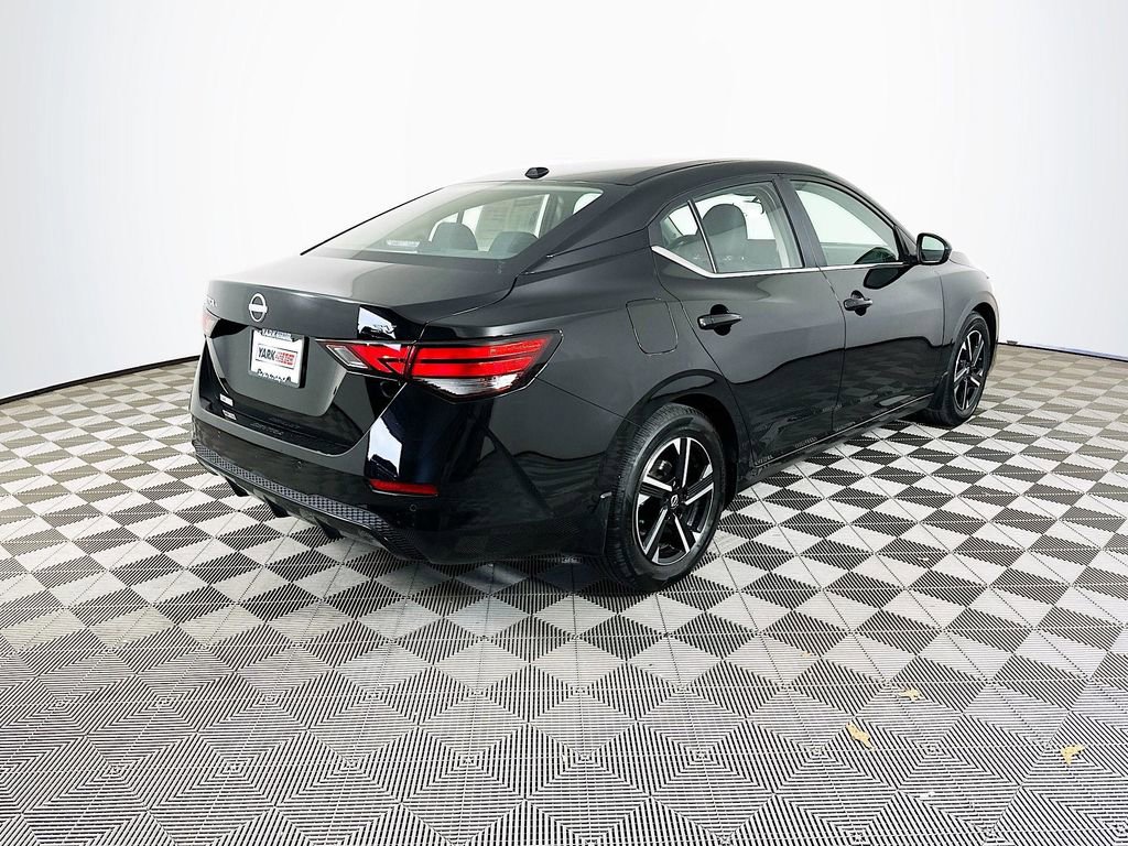 Certified 2024 Nissan Sentra SV FWD image 10