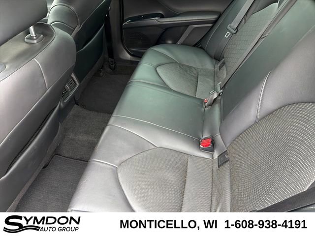 Used 2020 Toyota Camry XSE image 17