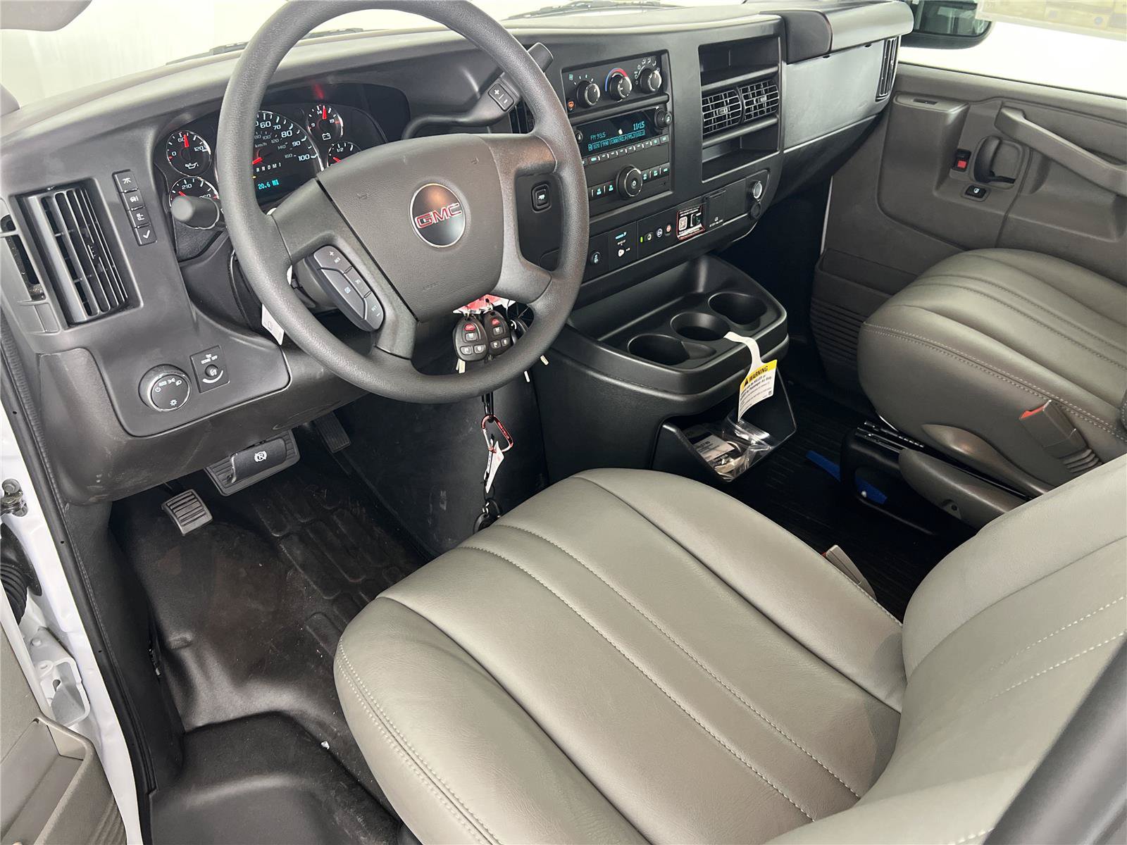New 2025 GMC Savana 2500 w/ Driver Convenience Package RWD image 19