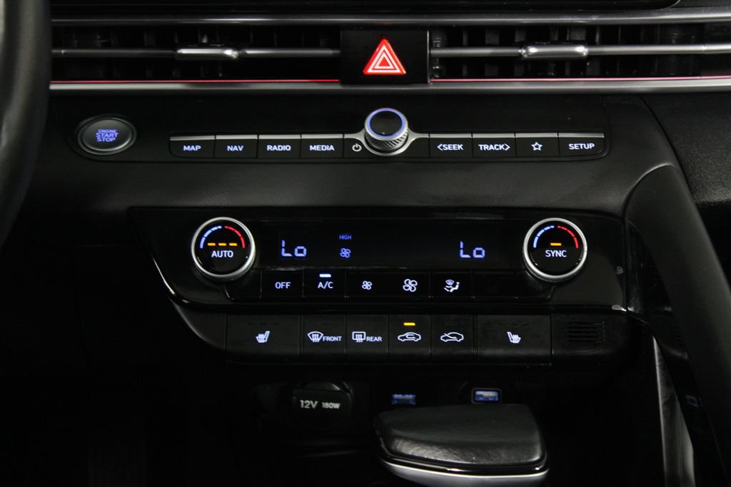 Used 2023 Hyundai Elantra Limited FWD image 21