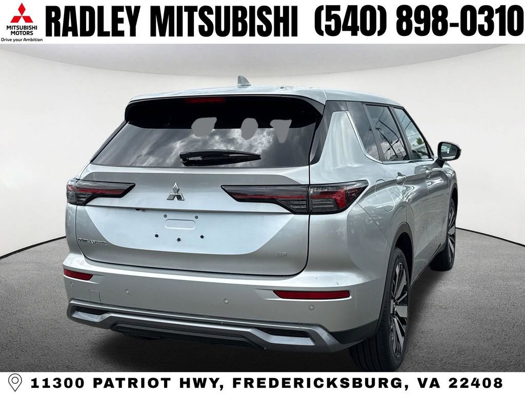 New 2026 Mitsubishi Outlander SE image 20