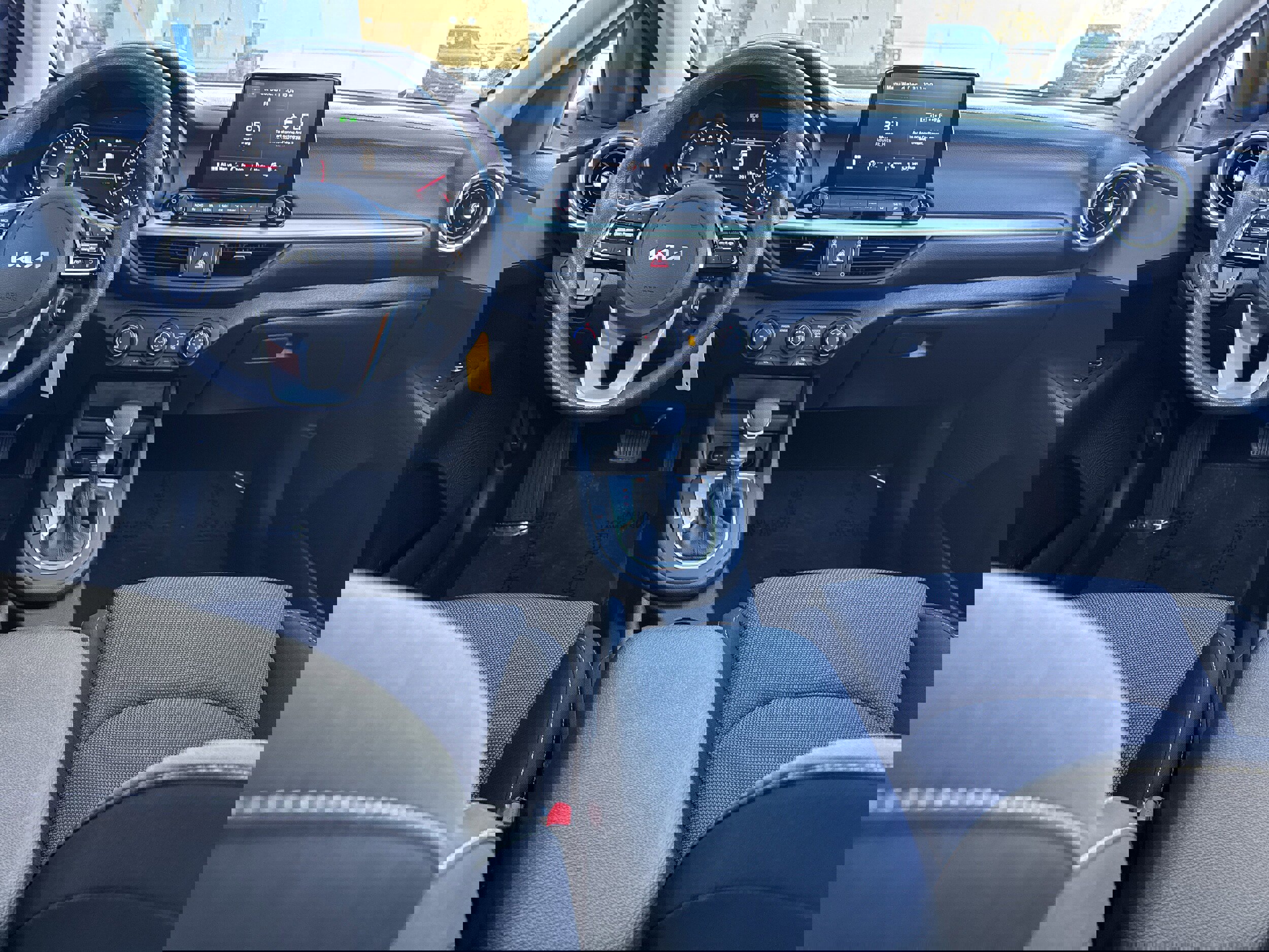 Used 2024 Kia Forte LXS image 12