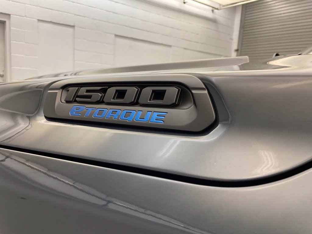 New 2026 RAM 1500 Express AWD/4WD image 9