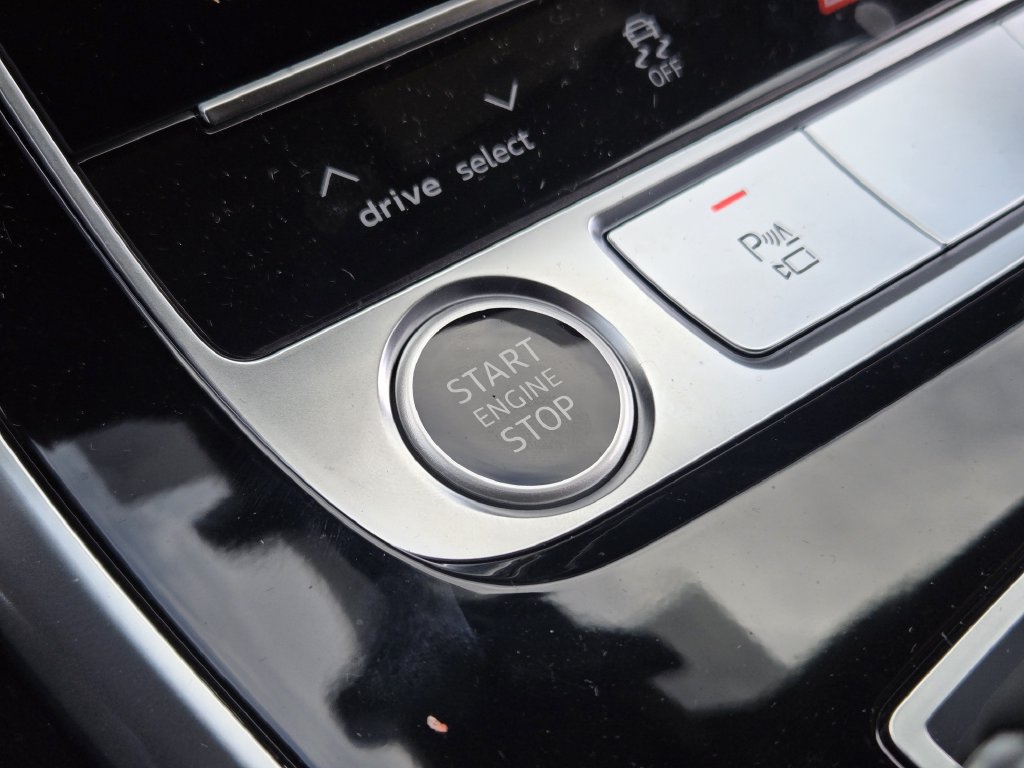 Used 2026 Audi Q8 Premium Plus AWD/4WD image 26