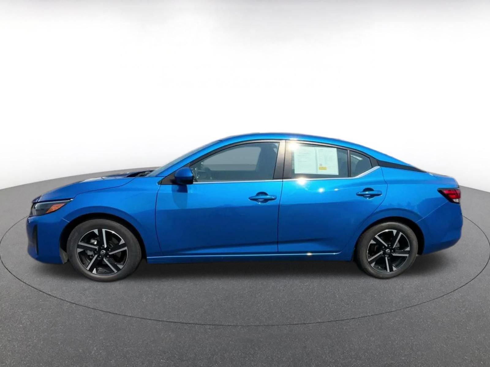 Used 2025 Nissan Sentra SV FWD image 7