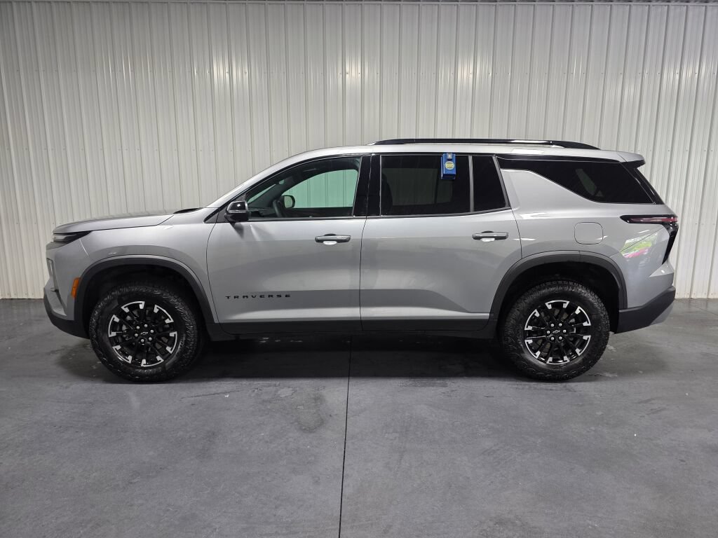 Used 2026 Chevrolet Traverse Z71 AWD/4WD image 4
