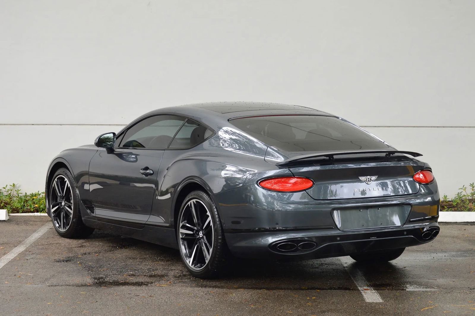Used 2021 Bentley Continental GT image 9