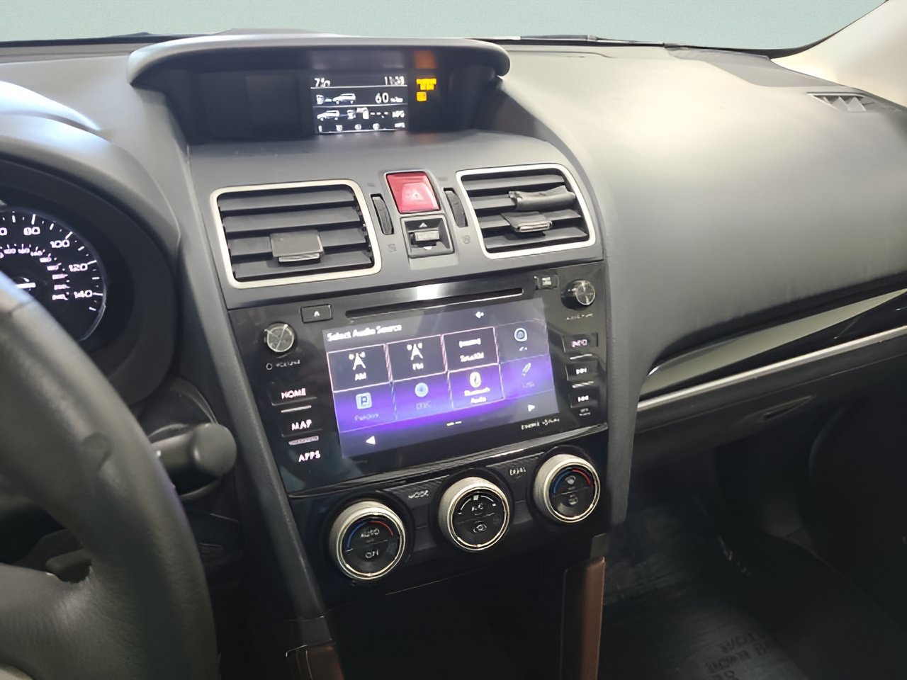 Used 2018 Subaru Forester 2.5i Touring w/ Popular Package #2 AWD/4WD image 30
