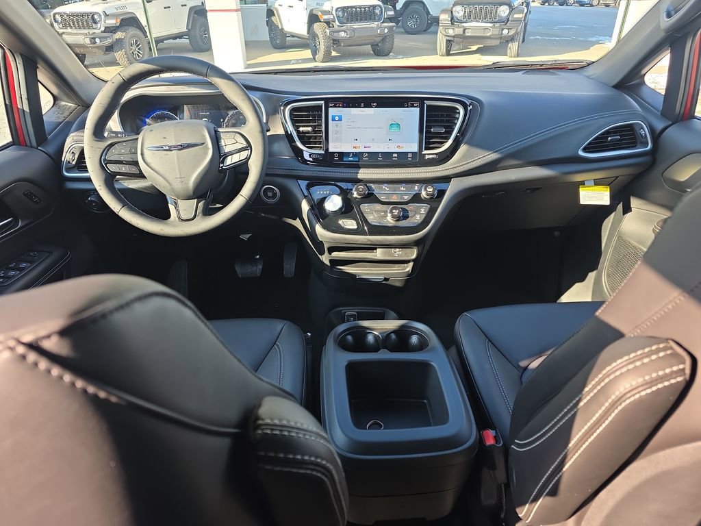 New 2026 Chrysler Pacifica Select image 7