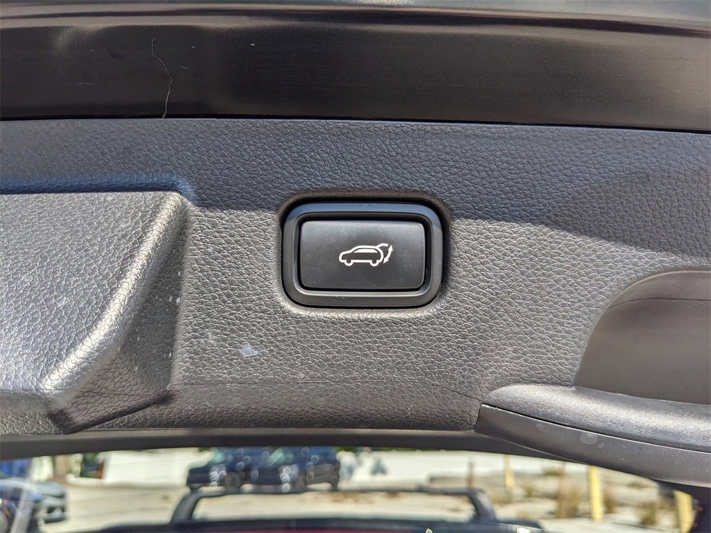 Certified 2025 Kia Seltos EX w/ EX Sunroof Package image 15