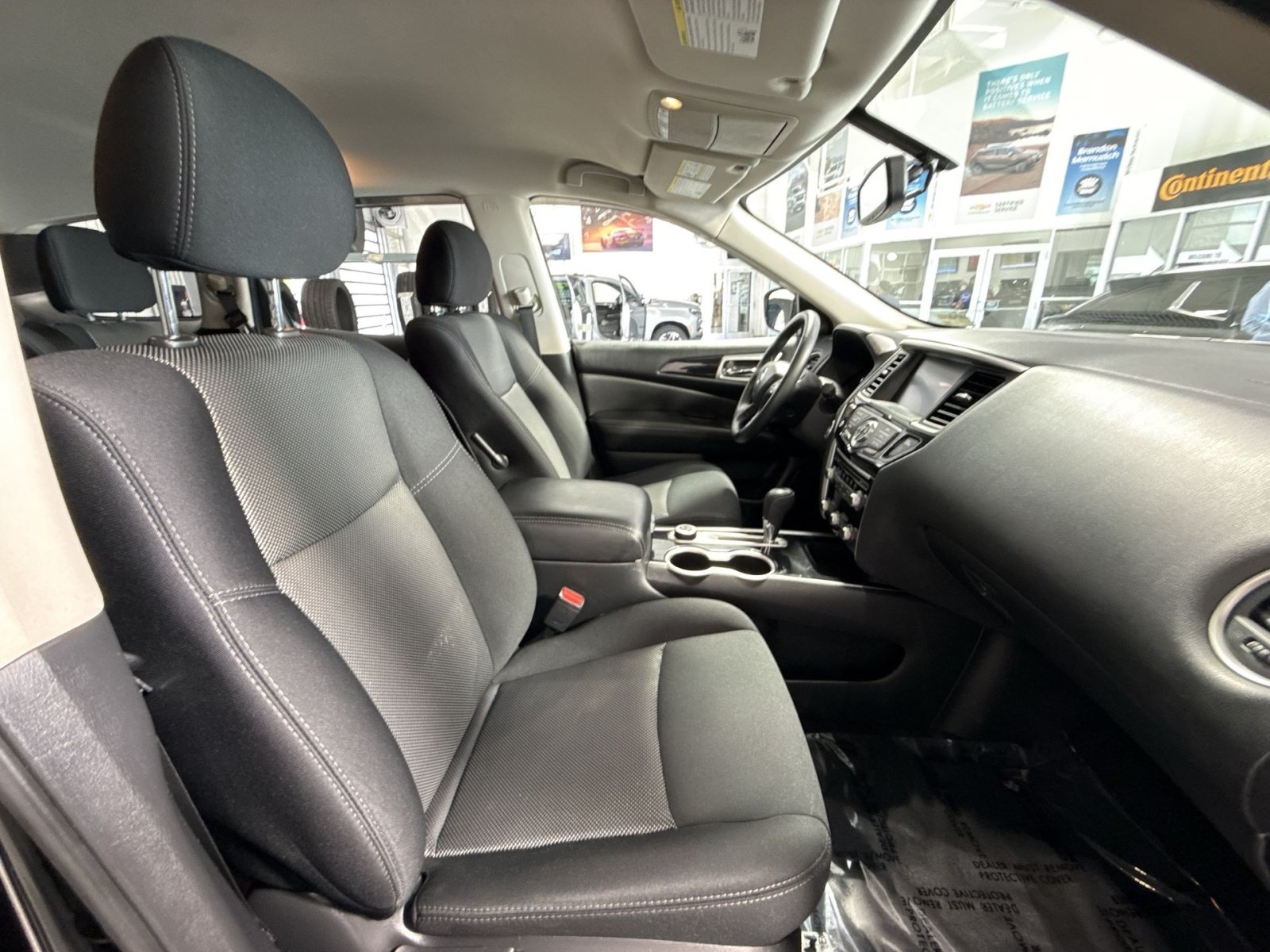 Used 2019 Nissan Pathfinder SV AWD/4WD image 28
