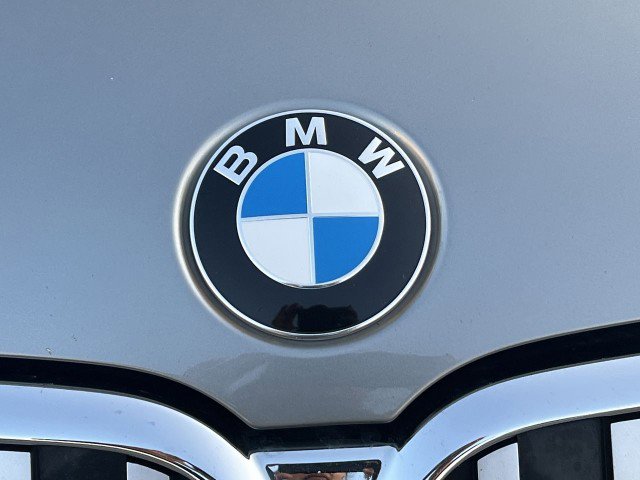 Used 2020 BMW 745e xDrive image 32