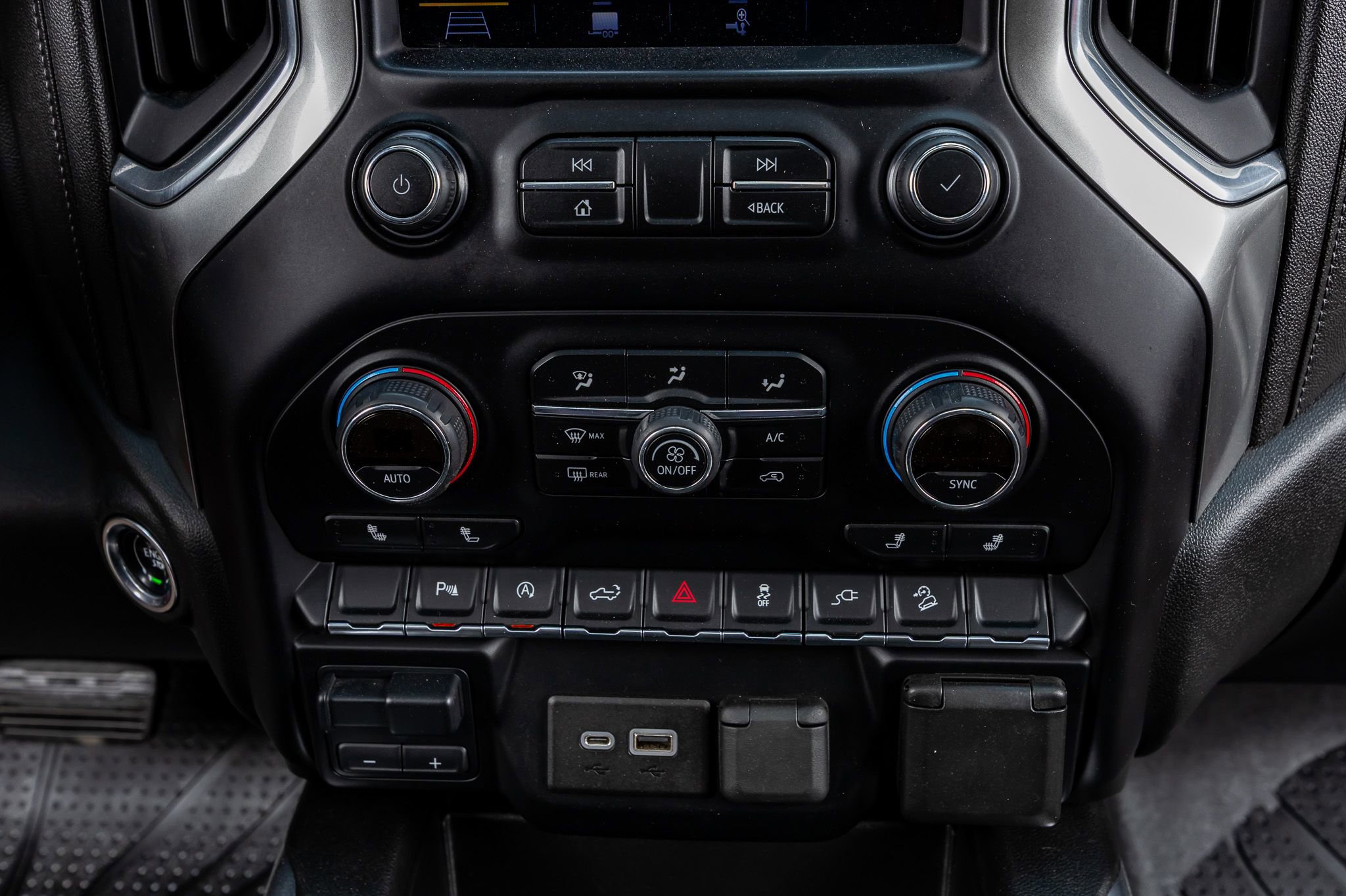 Used 2019 Chevrolet Silverado 1500 LT Trail Boss AWD/4WD image 27