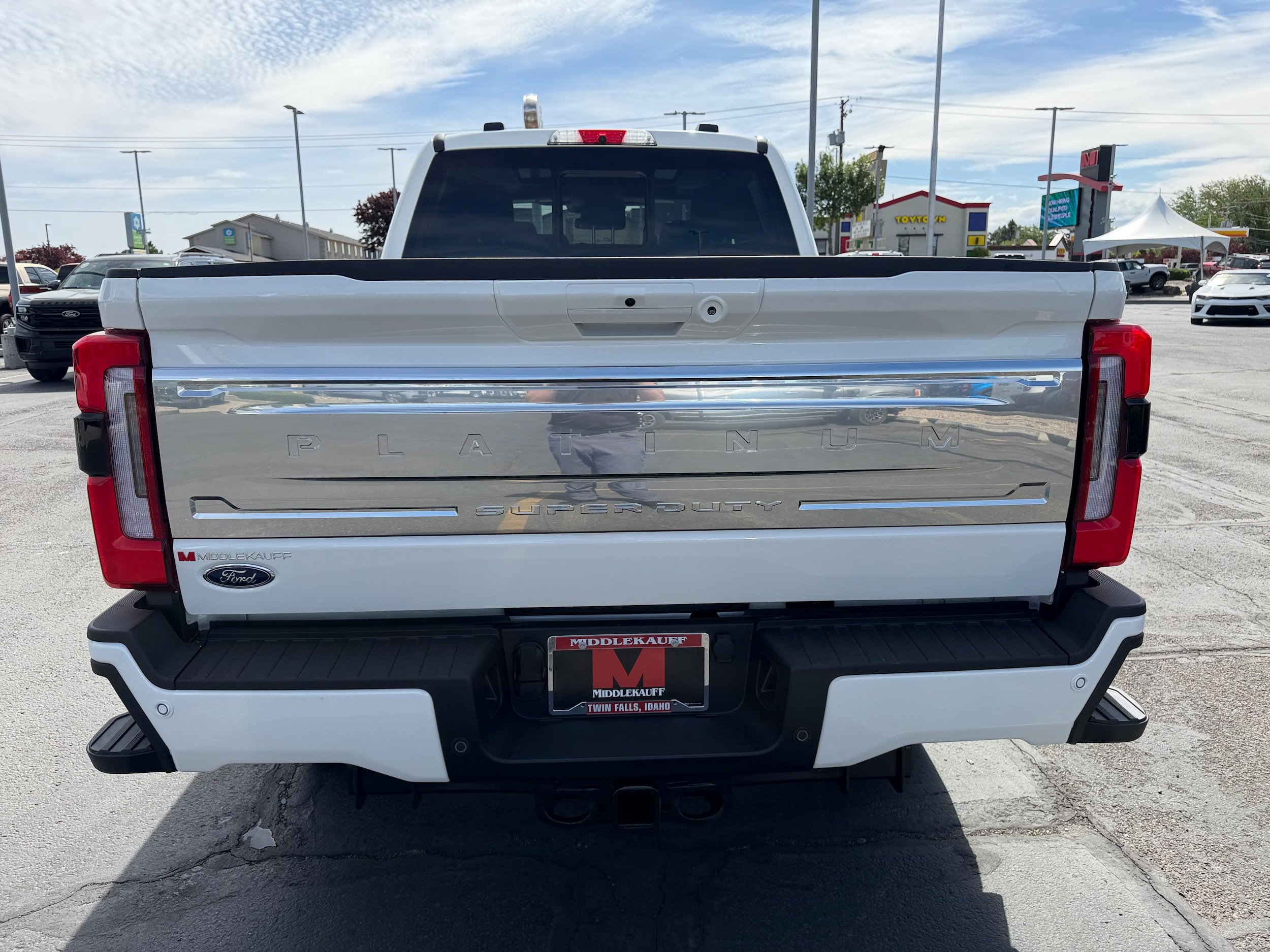 New 2026 Ford F350 Platinum w/ Platinum Plus Package AWD/4WD image 4