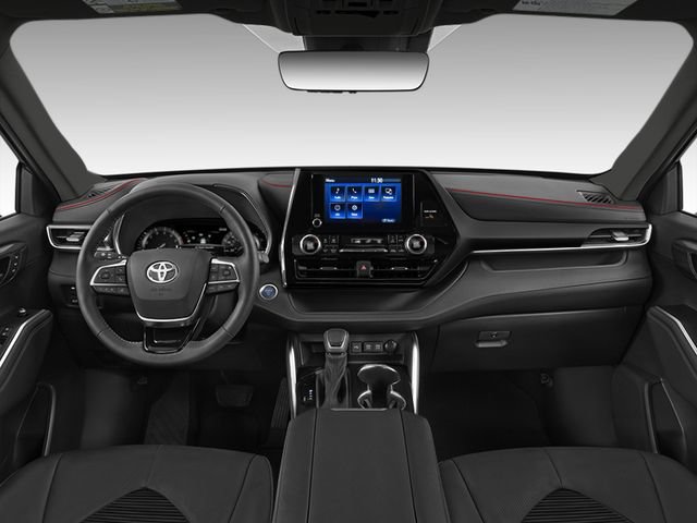 Used 2023 Toyota Highlander XSE FWD image 3