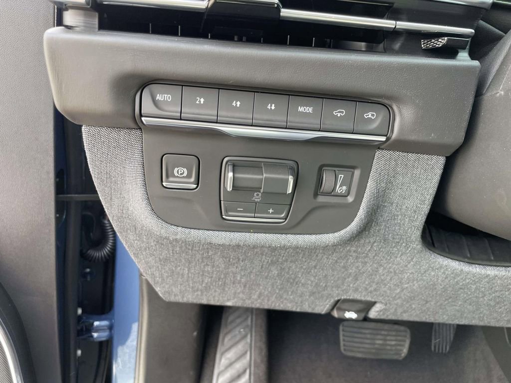 New 2026 Cadillac Escalade Platinum Sport image 23