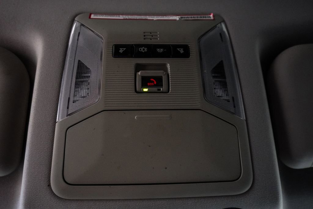 Used 2020 Toyota RAV4 LE image 22