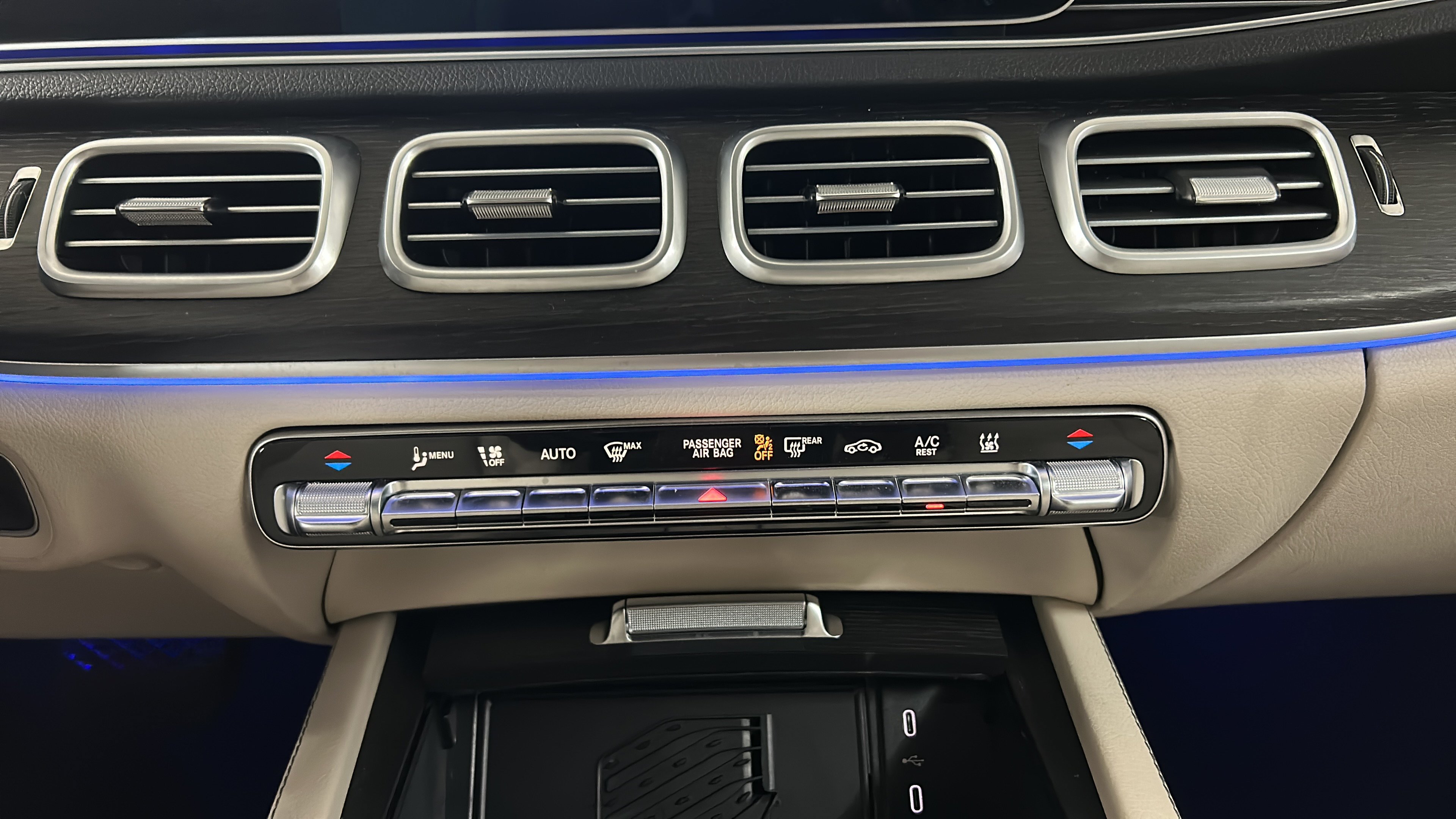 Used 2025 Mercedes-Benz GLE 450e 4MATIC image 20