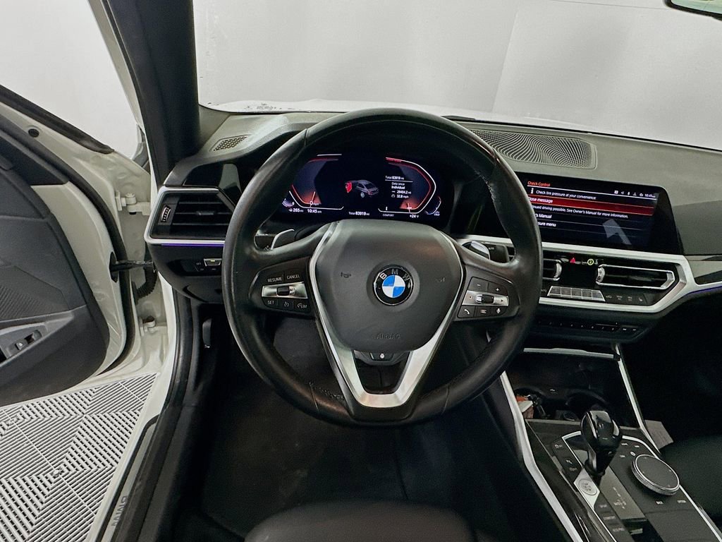 Used 2019 BMW 330i xDrive Sedan w/ Convenience Package image 15