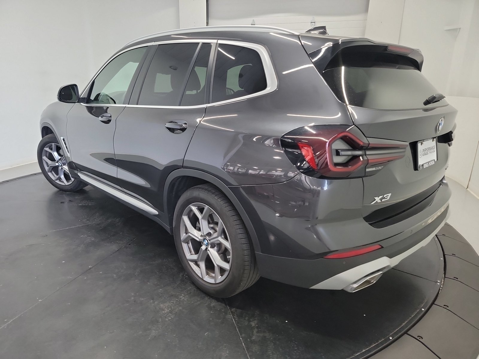 Used 2023 BMW X3 xDrive30i w/ Premium Package AWD/4WD image 6