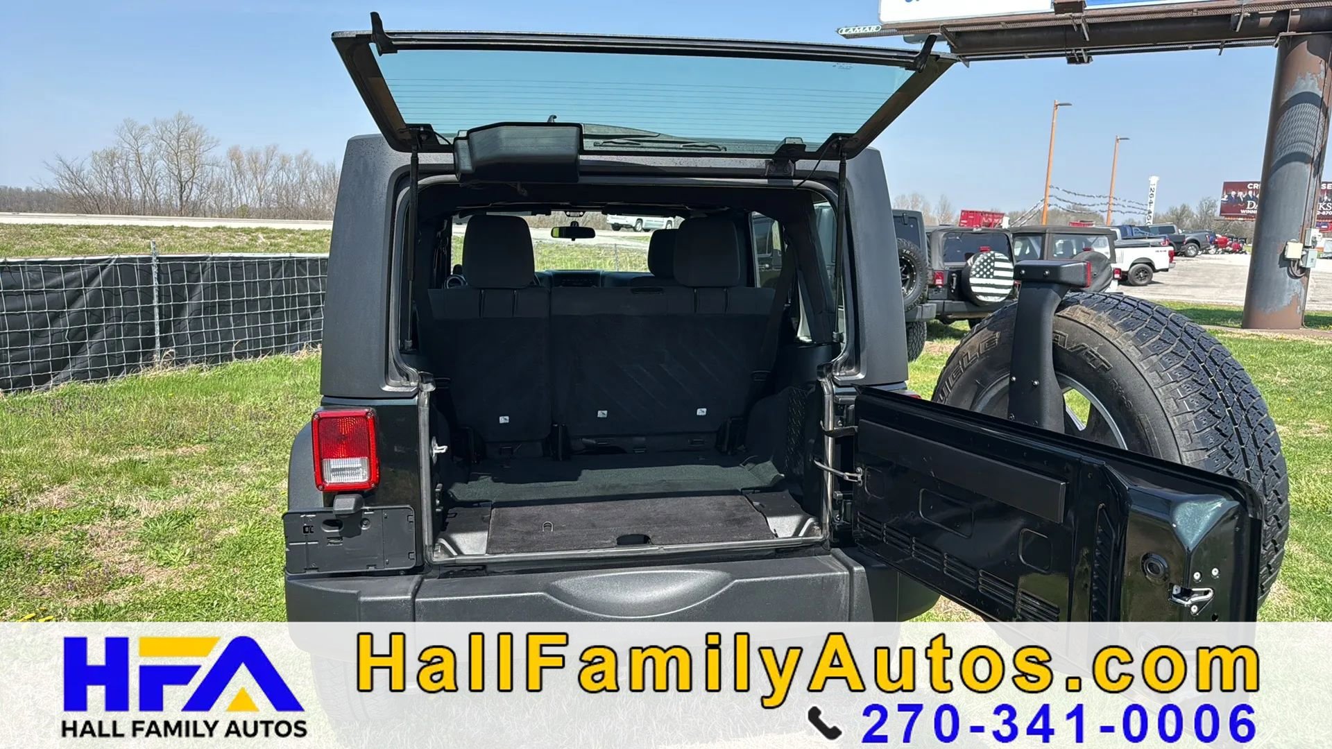 Used 2012 Jeep Wrangler Unlimited Sport AWD/4WD image 9